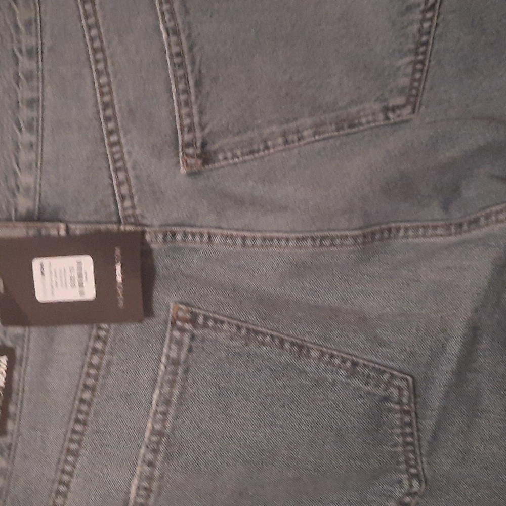 A pants - Picture 5 of 7